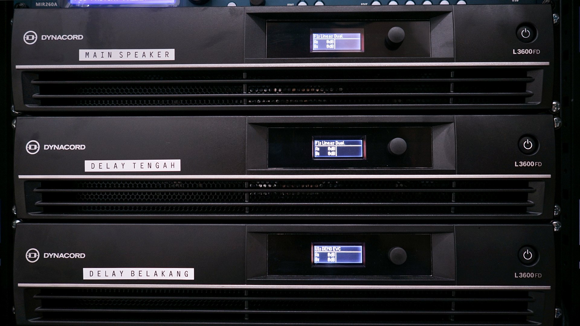 Dynacord L3600FD amplifier rack